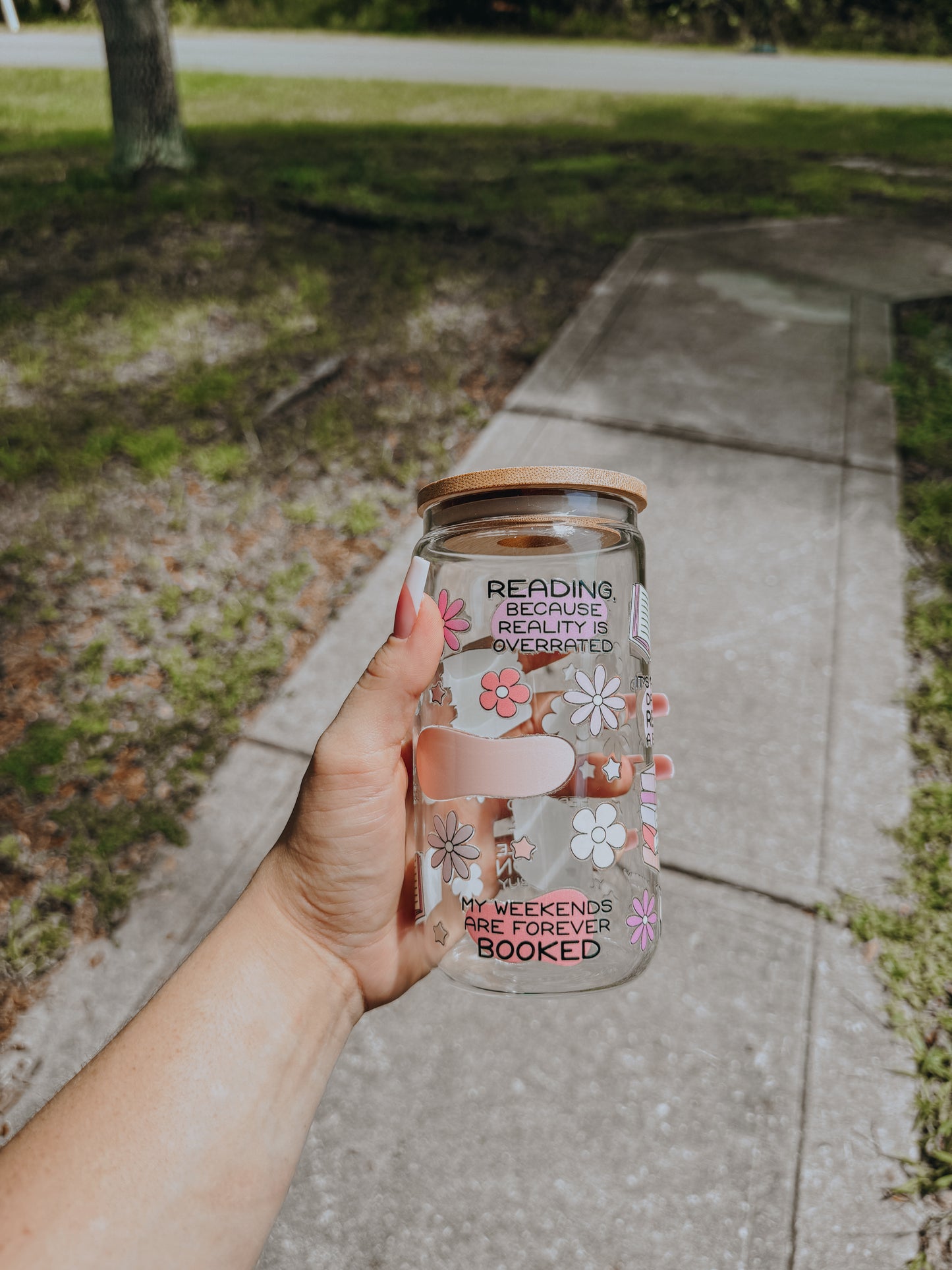 Bookish book lovers can glass