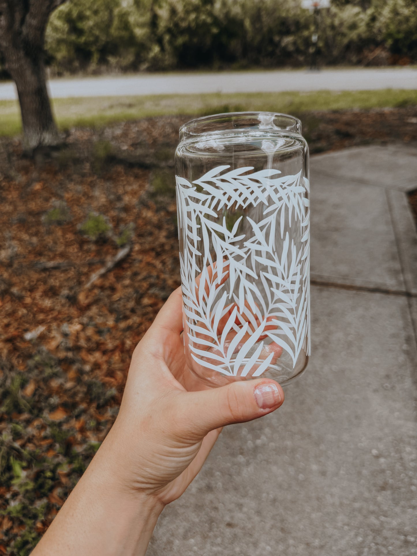 Color changing greenery plants can glass